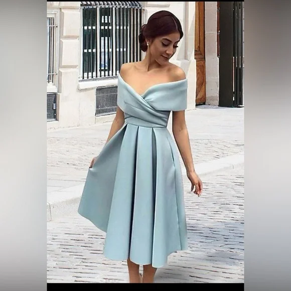 A-line Elegant Off-Shoulder Blue Gown - Picture 15 of 15